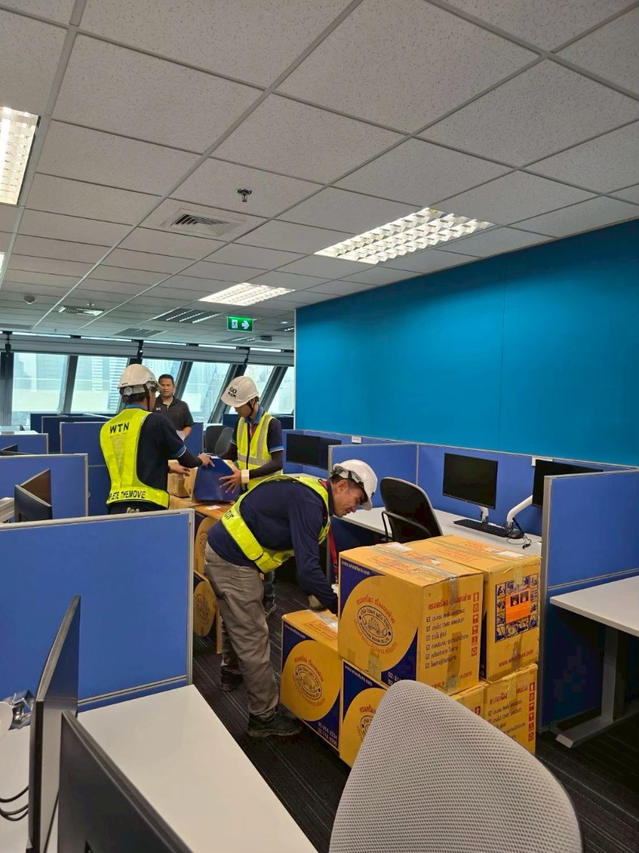 ผลงานการรื้อถอดขนย้ายประกอบติดตั้งเฟอร์นิเจอร์โต๊ะทำงาน